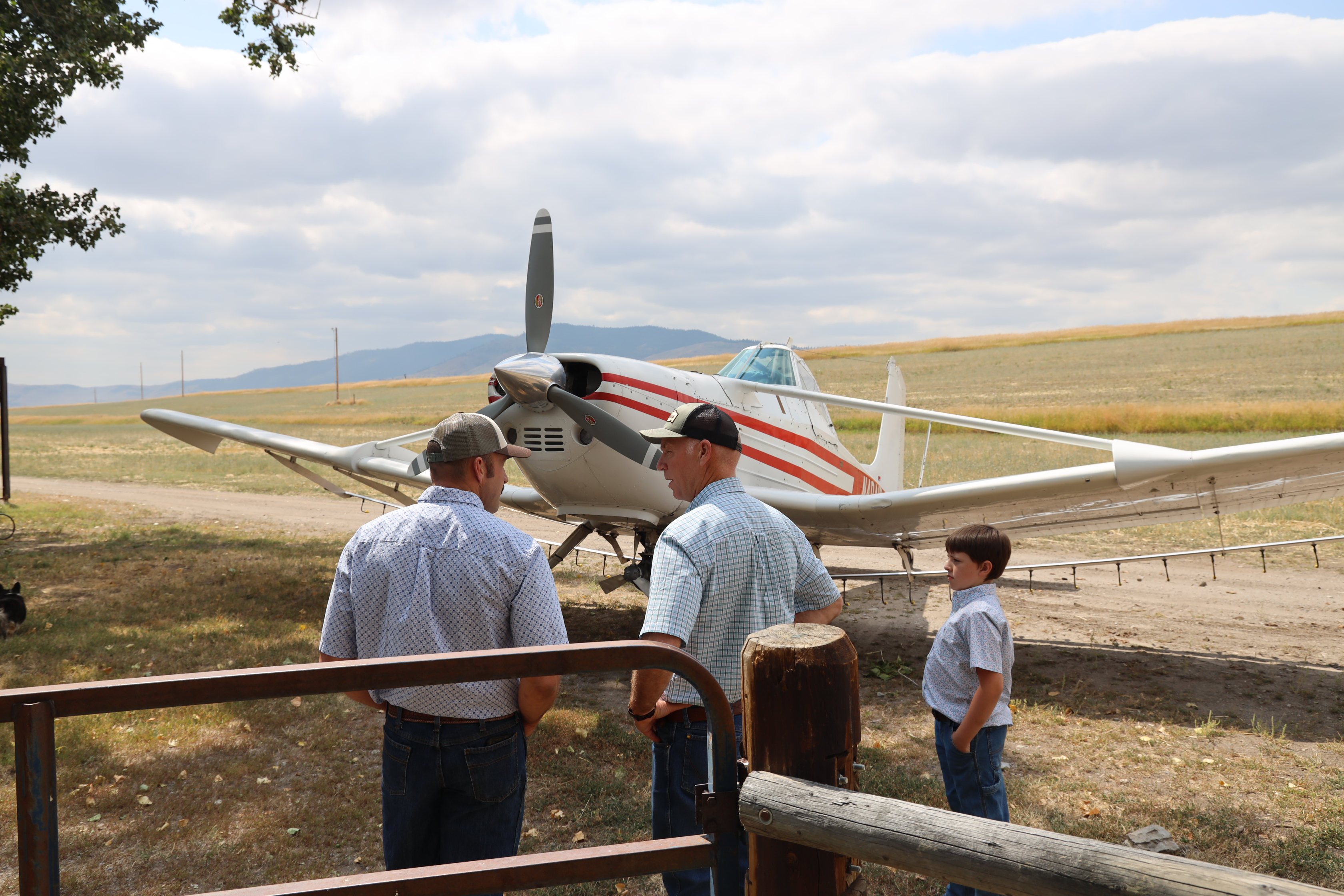 Gov. Gianforte touring G&G Livestock and Cathey Cattle Company in Polson